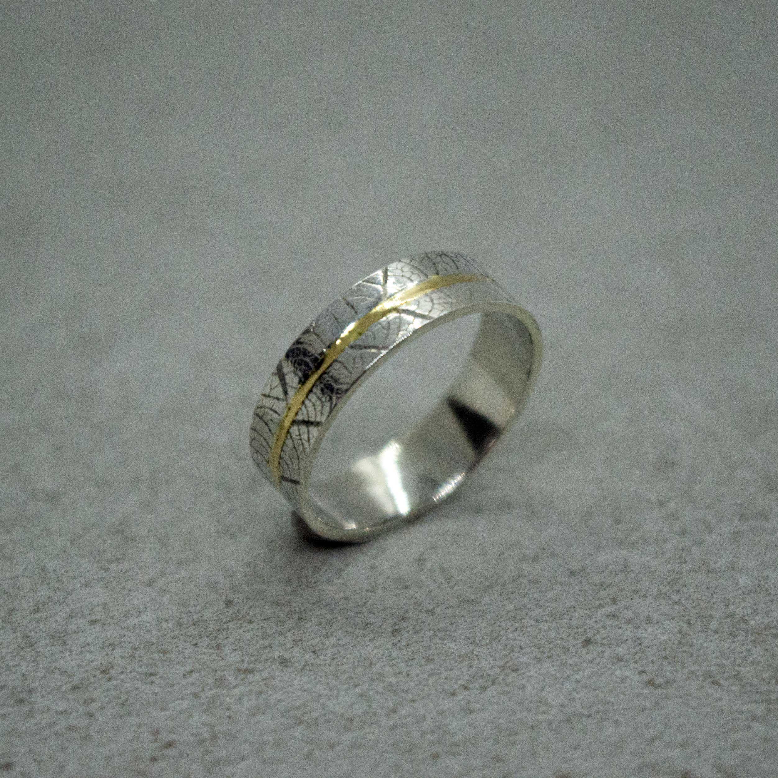 Bague Feuille Précieuse